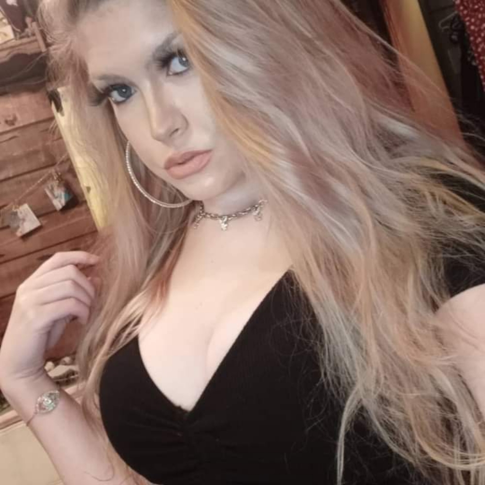 Meet your Posher, Brianna